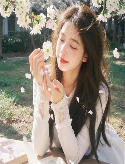 电车蓝衣女快播_开心四播网_蜜桃MV在线播放免费观看网站